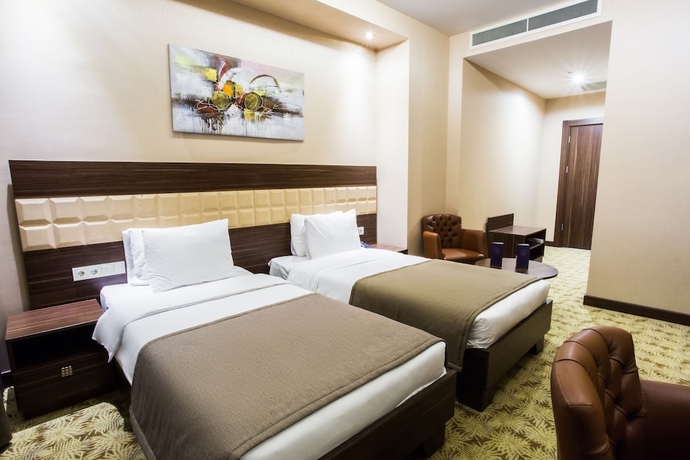 Imagen de la habitación del Hotel Renaissance Palace Baku. Foto 15