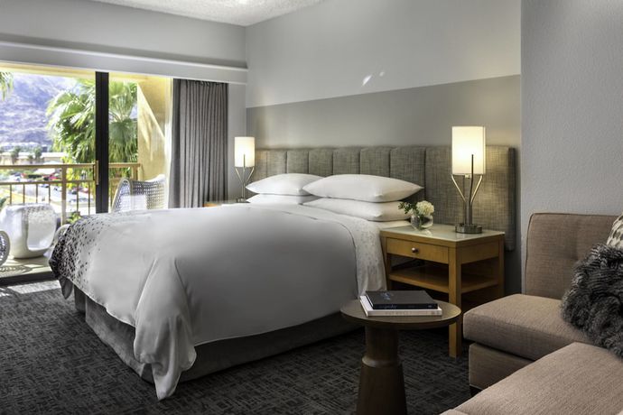 Imagen de la habitación del Hotel Renaissance Palm Springs. Foto 4