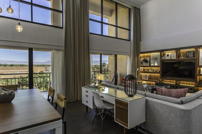 Imagen de la habitación del Hotel Renaissance Palm Springs. Foto 11