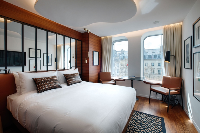Imagen de la habitación del Hotel Renaissance Paris Republique. Foto 3