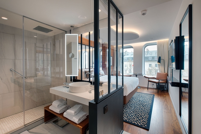 Imagen de la habitación del Hotel Renaissance Paris Republique. Foto 4