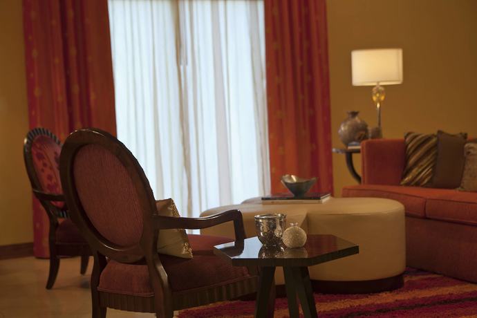 Imagen de la habitación del Hotel Renaissance Phoenix Glendale and Spa. Foto 8