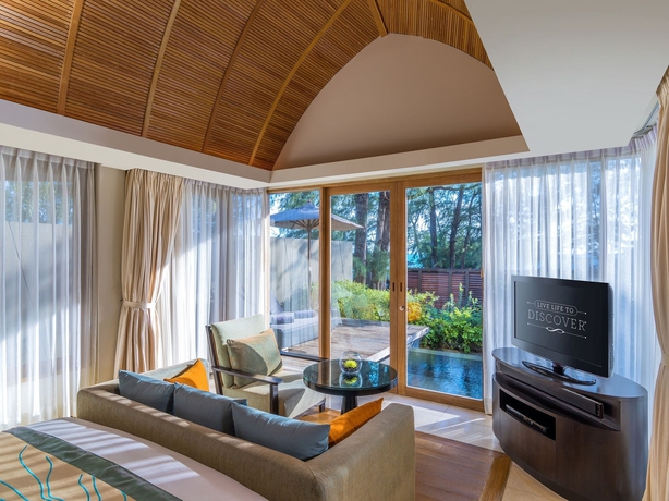 Imagen de los interiores del Hotel Renaissance Phuket Resort and Spa. Foto 10