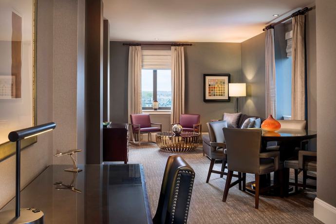 Imagen de la habitación del Hotel Renaissance Providence Downtown. Foto 7