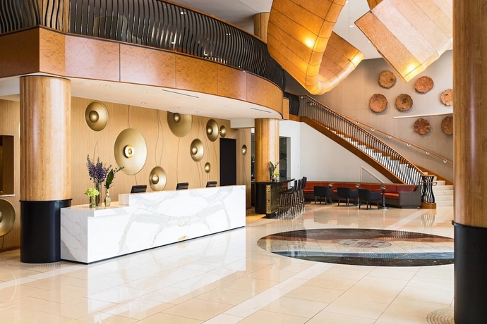 Imagen de los interiores del Hotel Renaissance Raleigh North Hills. Foto 18