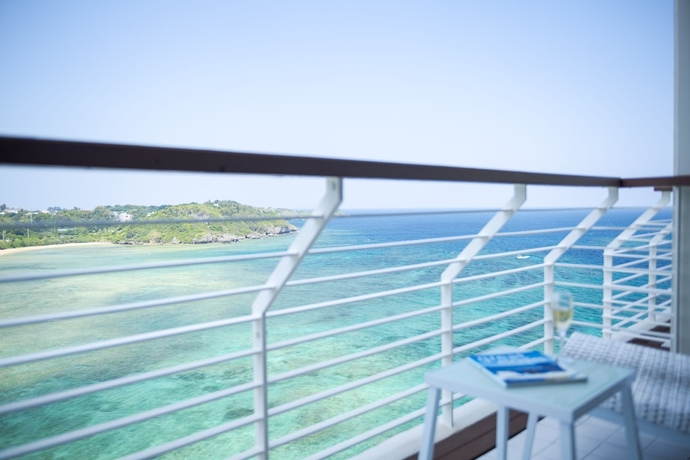 Imagen de la habitación del Hotel Renaissance Resort Okinawa. Foto 8