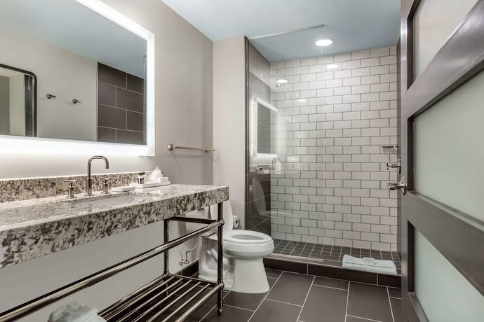 Imagen de la habitación del Hotel Renaissance Saint Elm Dallas Downtown. Foto 3