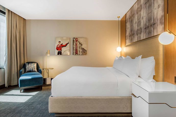 Imagen de la habitación del Hotel Renaissance Saint Elm Dallas Downtown. Foto 10
