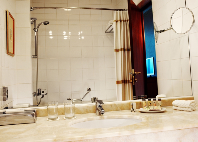 Imagen de la habitación del Hotel Renaissance Samara. Foto 7