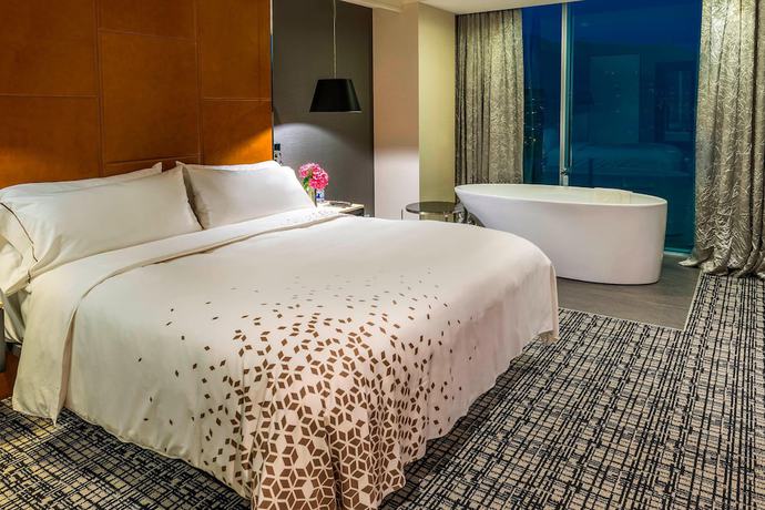 Imagen de la habitación del Hotel Renaissance Santiago. Foto 2