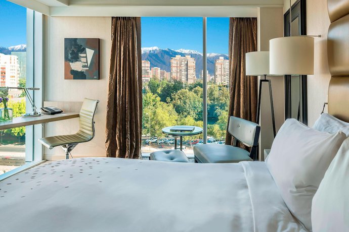 Imagen de la habitación del Hotel Renaissance Santiago. Foto 8
