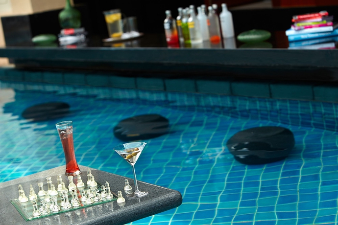 Imagen de la piscina del Hotel Renaissance Sanya Haitang Bay Resort. Foto 8