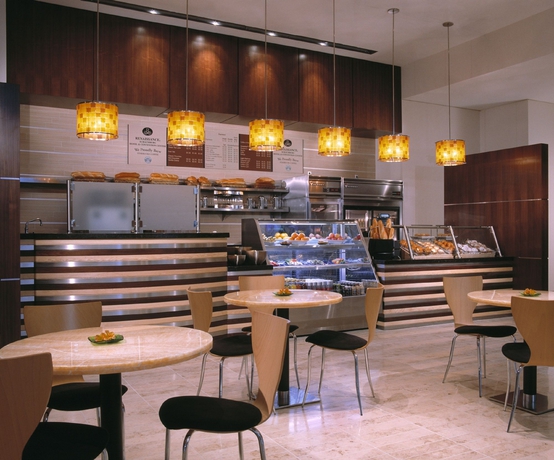 Imagen del bar/restaurante del Hotel Renaissance Schaumburg Convention Center. Foto 6