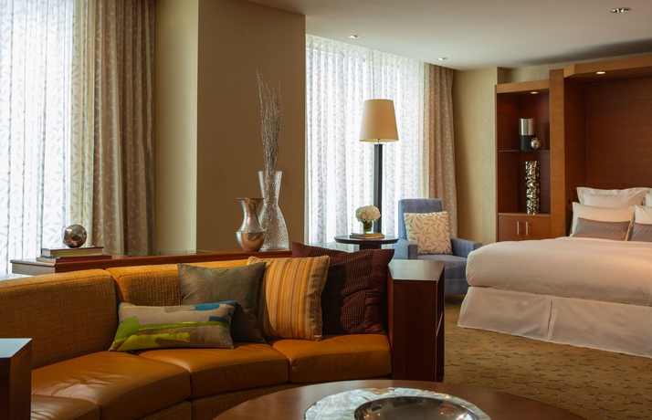 Imagen de la habitación del Hotel Renaissance Schaumburg Convention Center. Foto 12