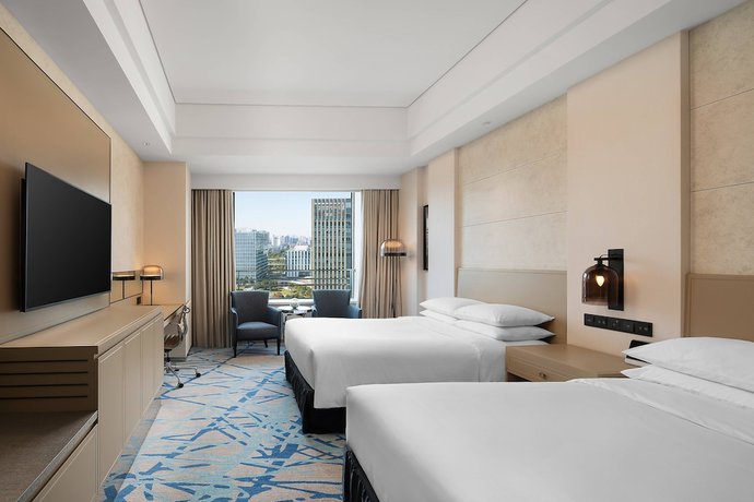 Imagen de la habitación del Hotel Renaissance Shanghai Caohejing. Foto 12
