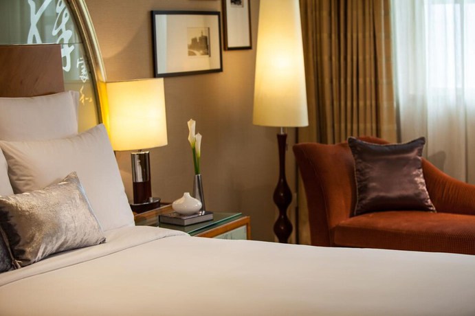 Imagen de la habitación del Hotel Renaissance Shanghai Pudong. Foto 9