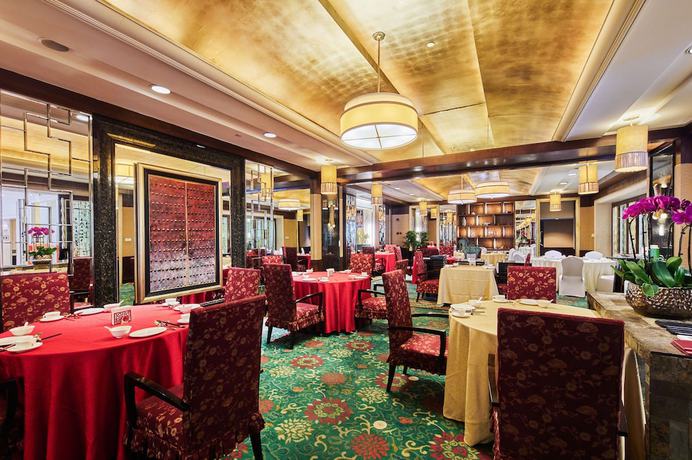 Imagen del bar/restaurante del Hotel Renaissance Shanghai Pudong. Foto 4