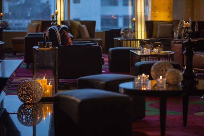 Imagen de los interiores del Hotel Renaissance Shanghai Yu Garden. Foto 10