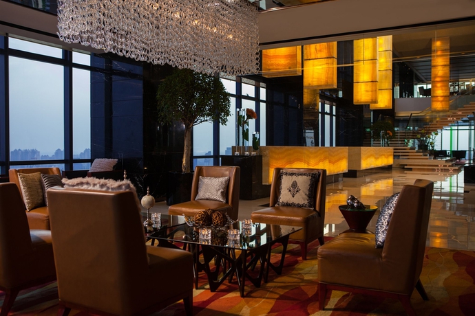 Imagen de los interiores del Hotel Renaissance Shanghai Zhongshan Park. Foto 13