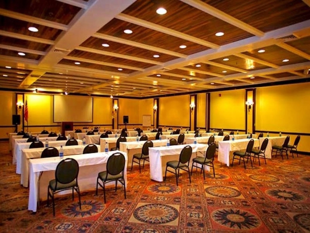 Imagen general del Hotel Renaissance St. Croix Carambola Beach. Foto 2