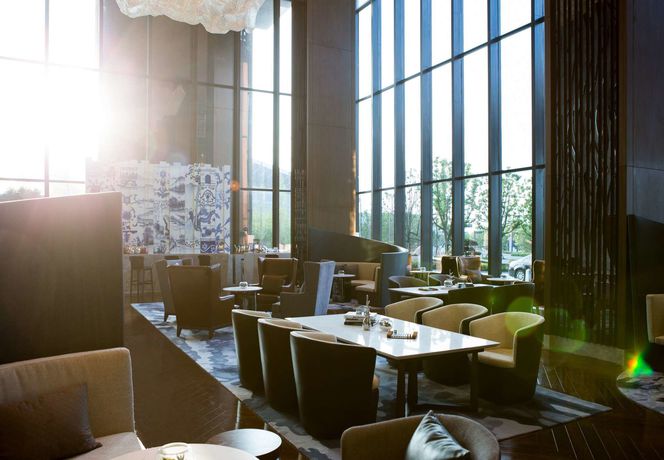 Imagen del bar/restaurante del Hotel Renaissance Suzhou Wujiang. Foto 7