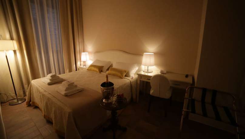 Imagen de la habitación del Hotel Renaissance, Uffizi. Foto 3