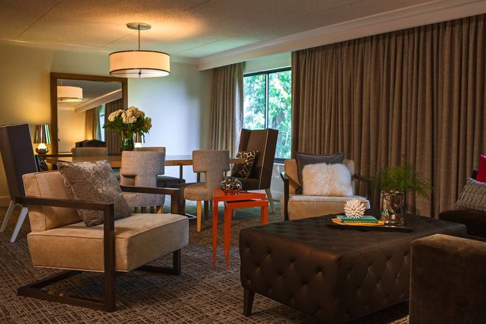 Imagen de la habitación del Hotel Renaissance Westchester. Foto 10