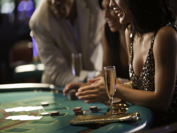 Imagen de los interiores del Hotel Renaissance Wind Creek Curacao Resort. Foto 14