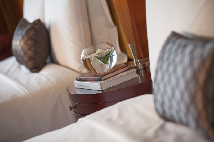 Imagen de la habitación del Hotel Renaissance Wuhan. Foto 3