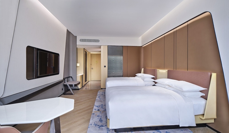 Imagen de la habitación del Hotel Renaissance Zhuhai. Foto 6