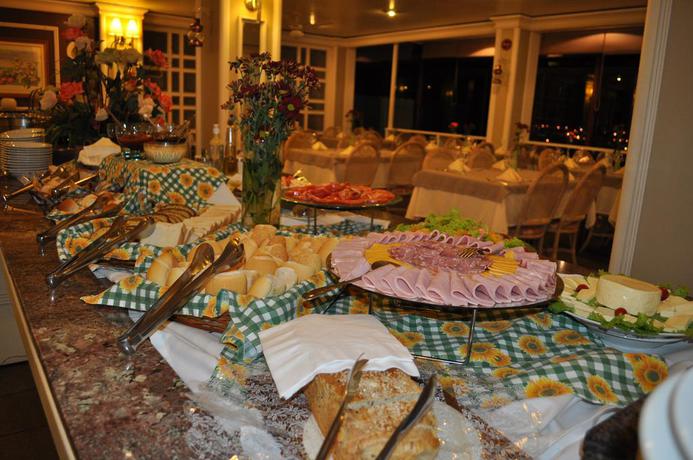 Imagen general del Hotel Renar. Foto 16