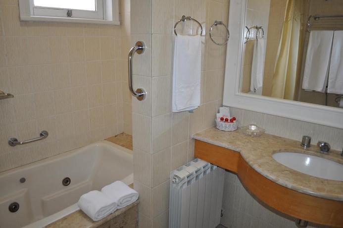 Imagen general del Hotel Renar. Foto 17