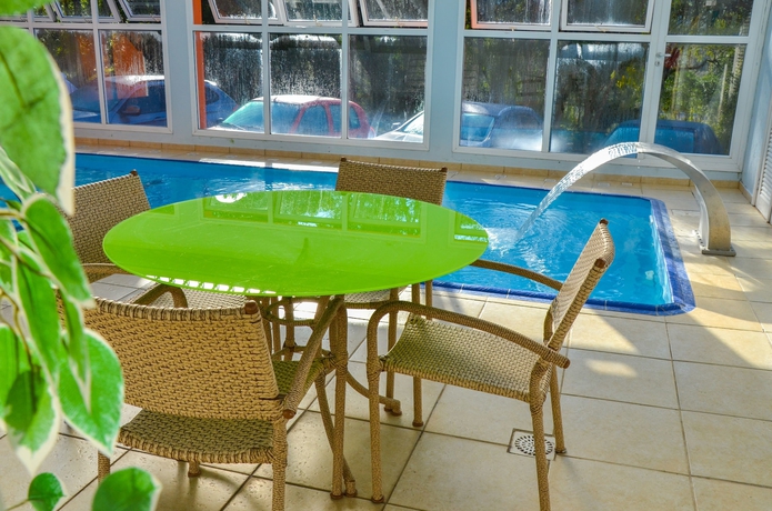 Imagen de la piscina del Hotel Renascen&ccedil;a, Gramado. Foto 19