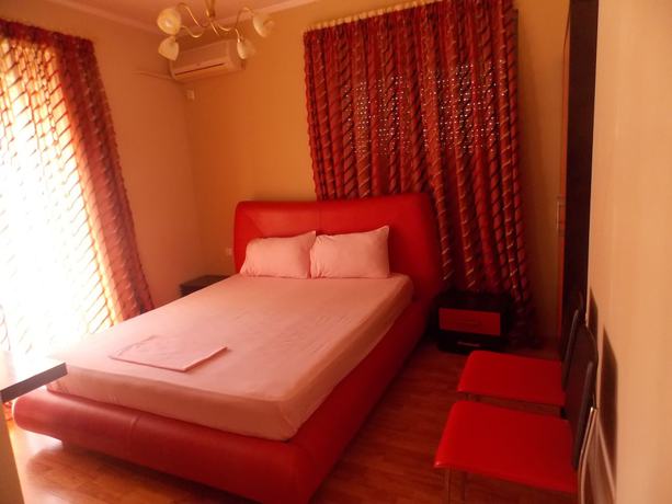Imagen de la habitación del Hotel Renato. Foto 13