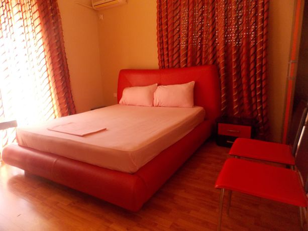 Imagen de la habitación del Hotel Renato. Foto 15