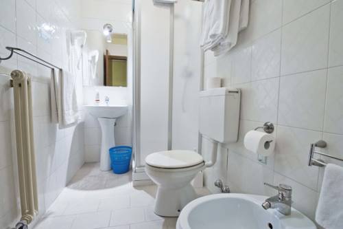 Imagen de la habitación del Hotel Rendez Vous, Chatillon. Foto 11