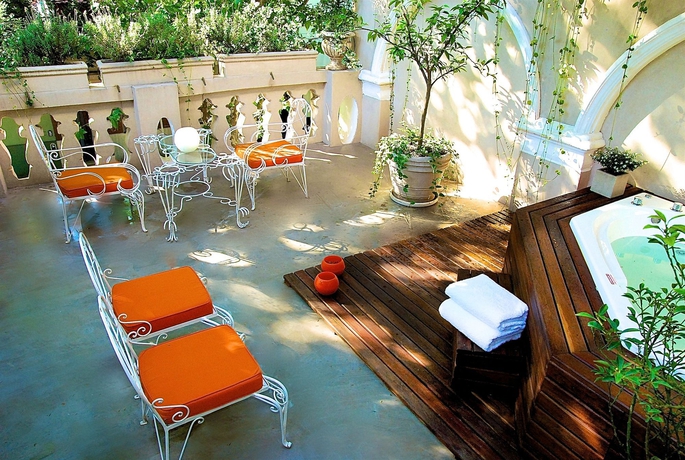 Imagen de los exteriores del Hotel Rendez-vous Buenos Aires. Foto 15