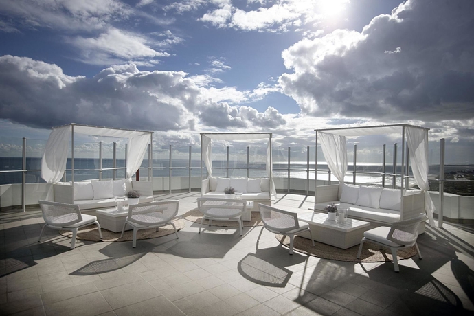 Imagen de los exteriores del Hotel Rendezvous Perth Scarborough. Foto 11