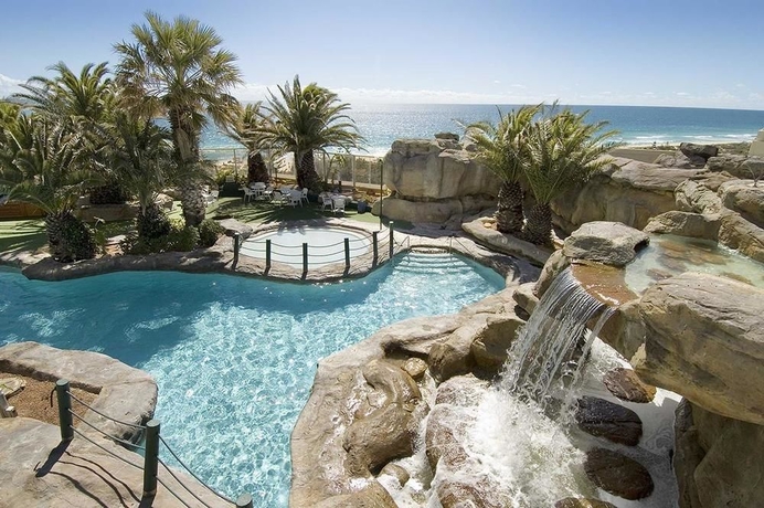 Imagen de la piscina del Hotel Rendezvous Perth Scarborough. Foto 15