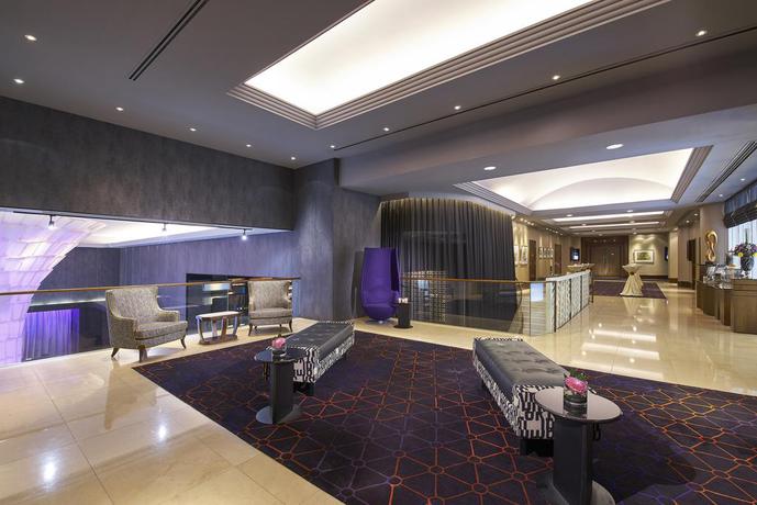 Imagen de los interiores del Hotel Rendezvous Singapore. Foto 10