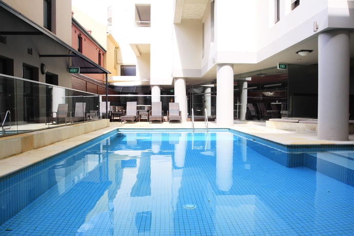 Imagen de la piscina del Hotel Rendezvous Sydney The Rocks. Foto 15