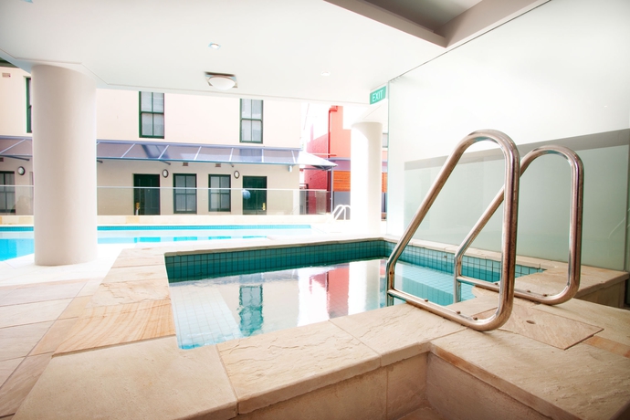 Imagen de la piscina del Hotel Rendezvous Sydney The Rocks. Foto 16