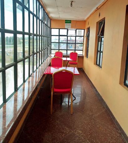 Imagen del bar/restaurante del Hotel Rene Bistro. Foto 3