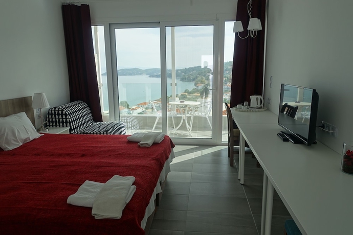 Imagen de la habitación del Hotel Rene, Megali Ammos. Foto 5