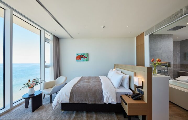 Imagen de la habitación del Hotel Renebleu by Walkerhill. Foto 12