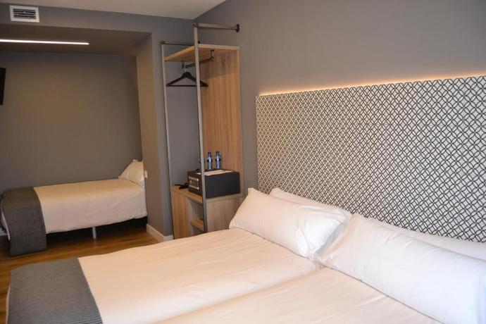Imagen de la habitación del Hotel Rener Los Campones. Foto 8