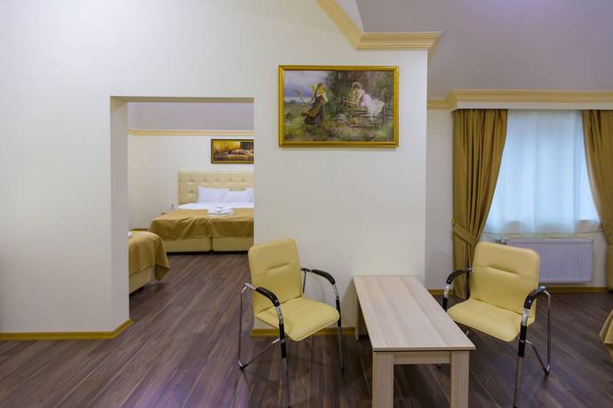 Imagen de la habitación del Hotel Renessans Baku. Foto 7