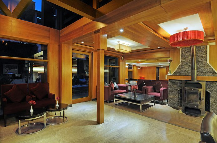 Imagen de los interiores del Hotel Renest River Country Resort Manali. Foto 20