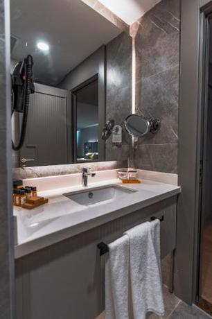 Imagen de la habitación del Hotel Renex Hotels. Foto 3