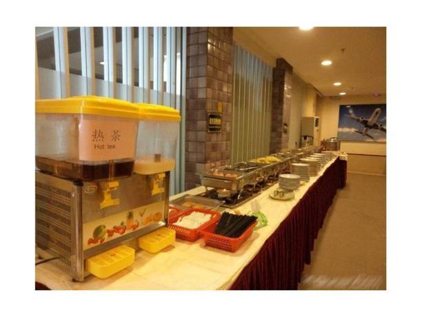 Imagen del bar/restaurante del Hotel Renhe Good East Hotel. Foto 4